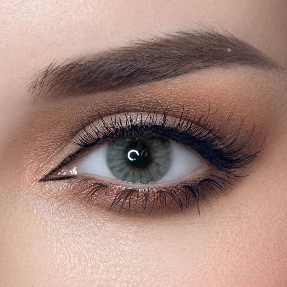 Solenza Desire Pearl colored contacts, showcasing a soft pearl hue on a realistic eye.
