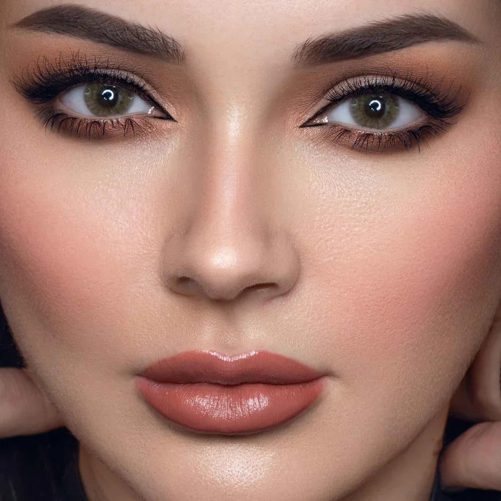 Solenza Desire Agarwood colored contacts, showcasing rich brown hues and a natural limbal ring effect.